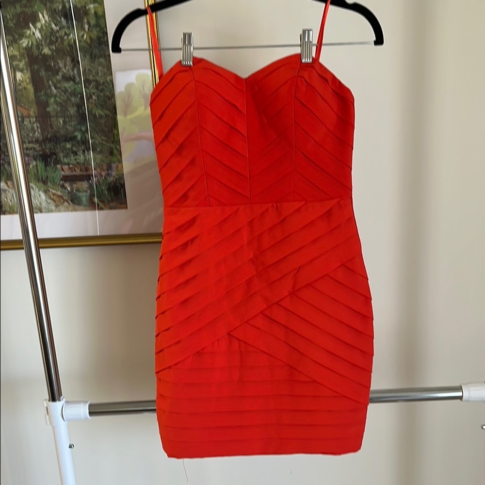 Red Bodycon Mini Dress with Sweetheart Neckline